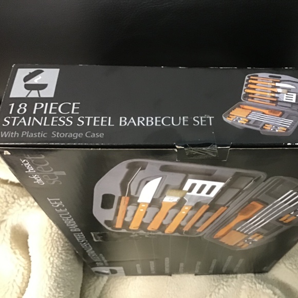 16 - NWOT CHEF BASICS 18 PIECE BARBECUE SET - Picture 2 of 7